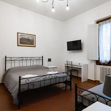 Charming Home With Exclusive Courtyard In Center Of Florenz Exterior foto