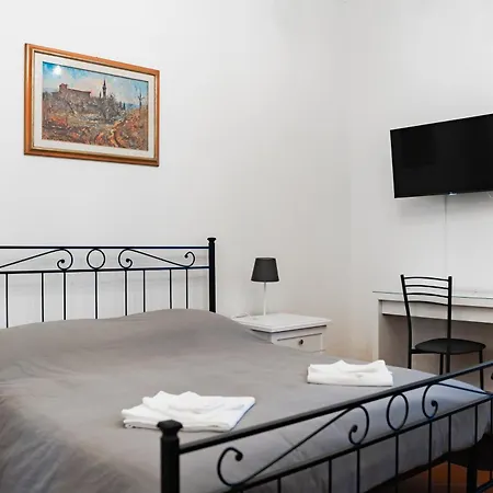 Charming Home With Exclusive Courtyard In Center Of Florenz Exterior foto