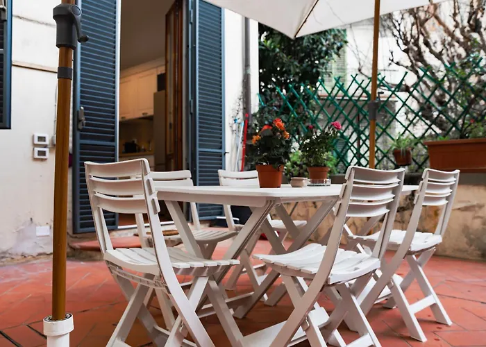 Charming Home With Exclusive Courtyard In Center Of Florence