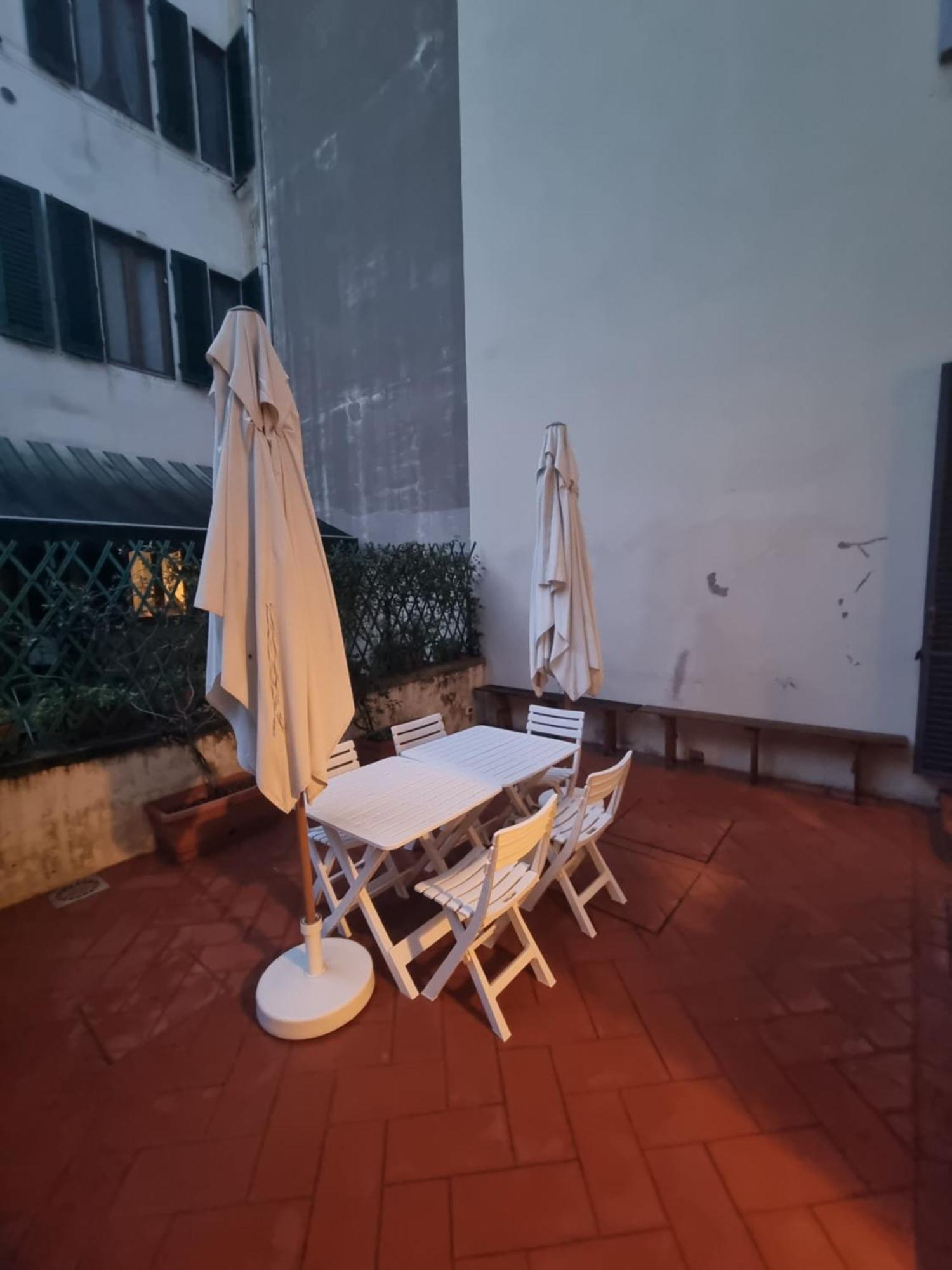 Charming With Exclusive Courtyard In Center Of Apartment